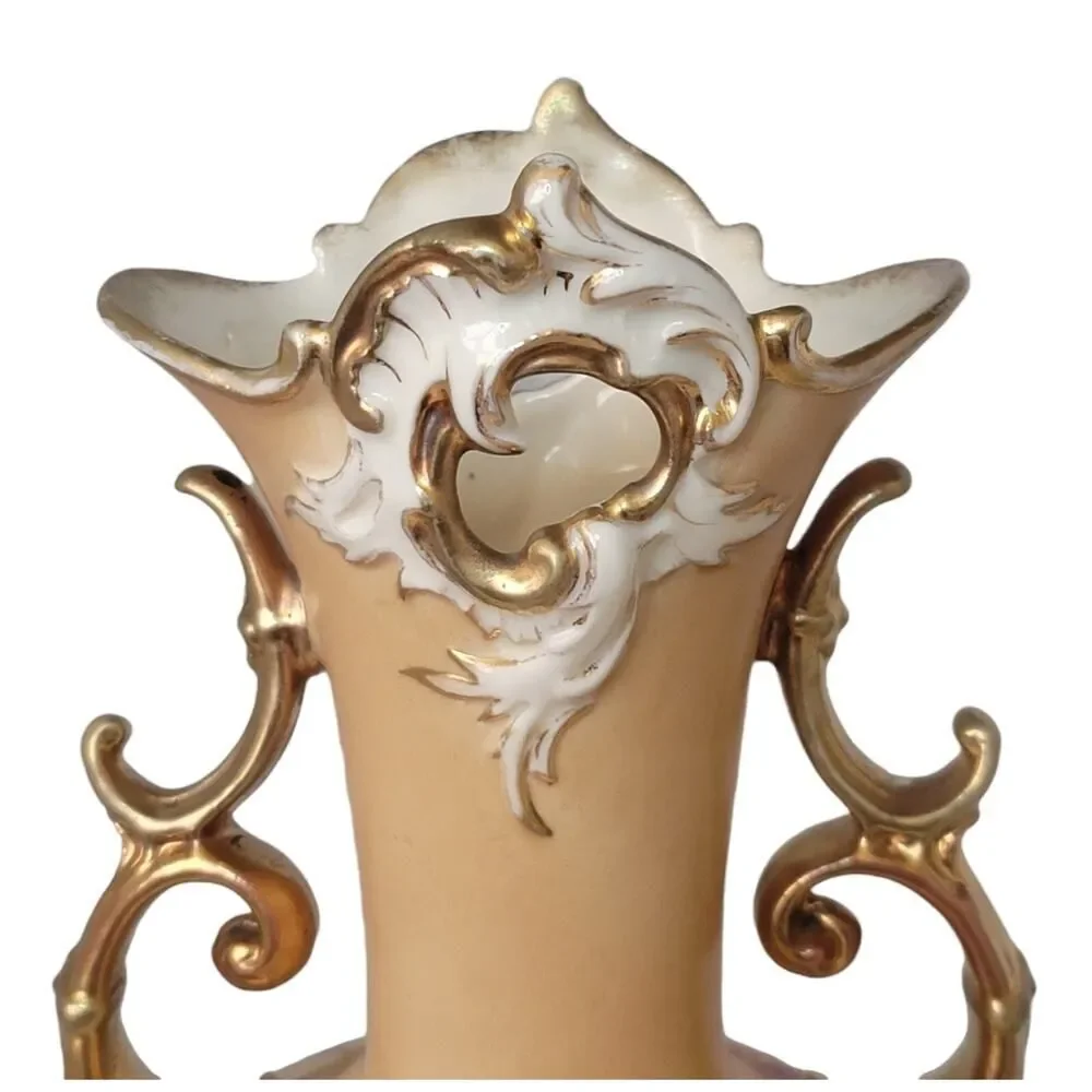 1800S ROBERT HANKE AUSTRIA HAND PAINTED VASE HEAVY‎ GOLD ACCENT 10